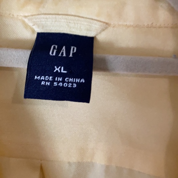 Butter cup yellow 100% silk button down - Picture 3 of 4